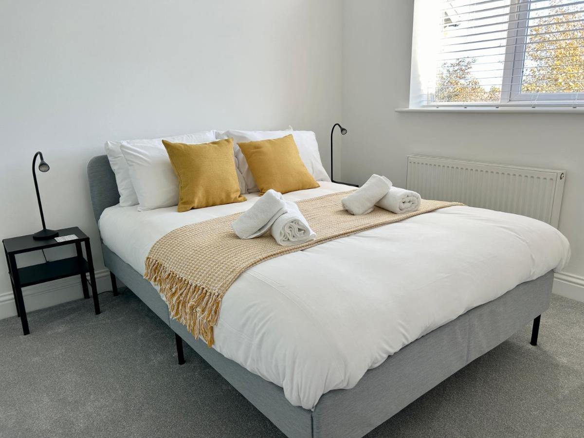 The Town House, Whole House Suitable For Contractors And Families Маркет-Харборо Экстерьер фото