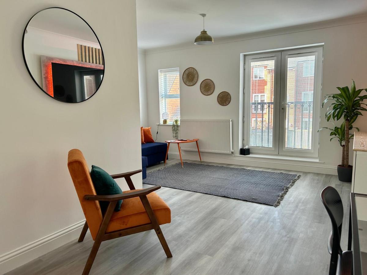 The Town House, Whole House Suitable For Contractors And Families Маркет-Харборо Экстерьер фото